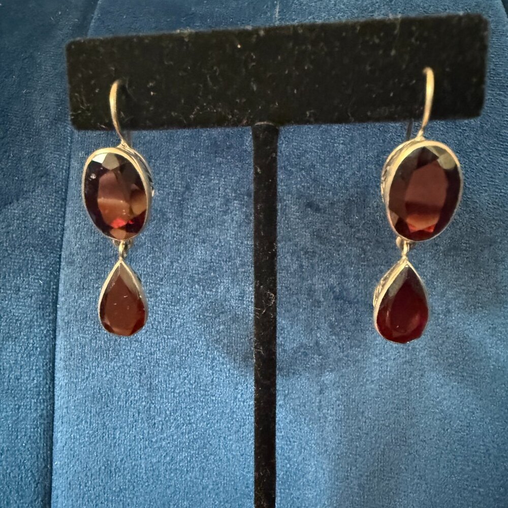 Gorgeous Silver and Semi Precious Garnet Stone Teardrop Earrings Floral Holiday